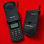 motorola startac to flip phone pou kostize oso chrysafi kai axize kathe drachmi
